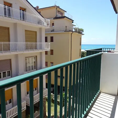 Lägenhet Casa Jacopo 50 Mt Dal Mare